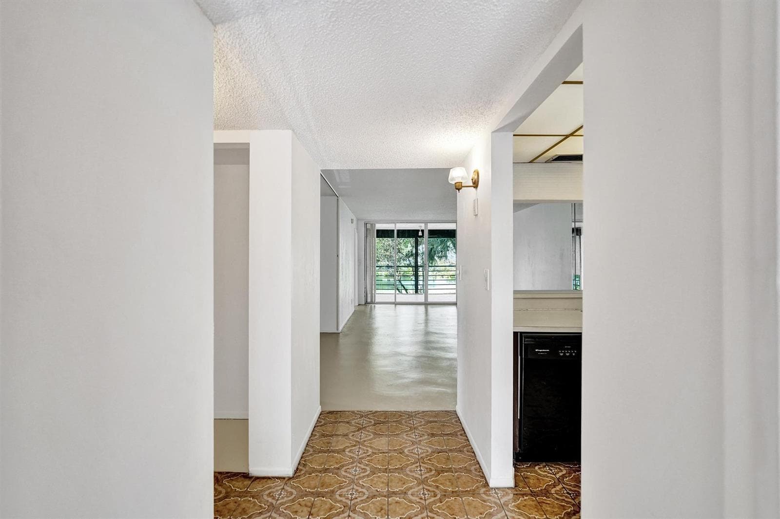 1811 Sabal Palm Drive # 203, Davie, FL 33324 — zdjęcie 5
