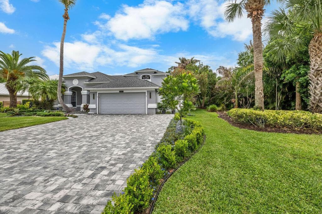 2981 NW Windemere Drive, Jensen Beach, FL 34957 — zdjęcie 2