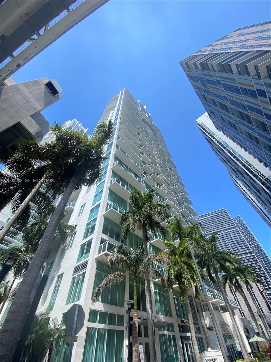 41 SE 5th St # 1108, Miami, FL 33131