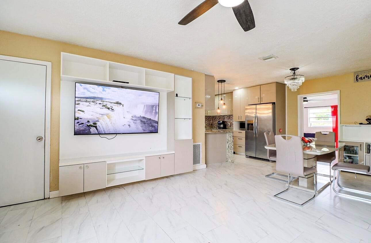 219 NE 6th Avenue, Boynton Beach, FL 33435 — zdjęcie 3
