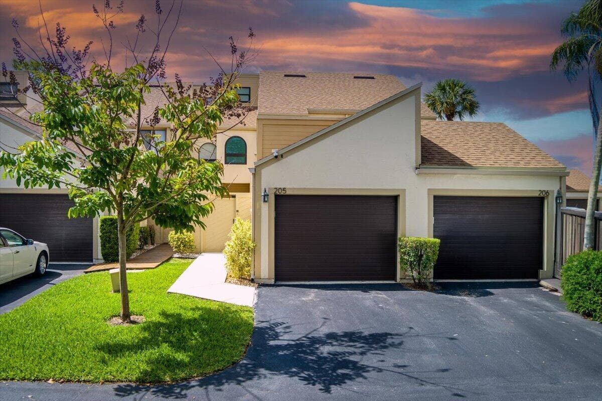 1102 SE Mitchell Avenue # 205, Port St. Lucie, FL 34952 — zdjęcie 2