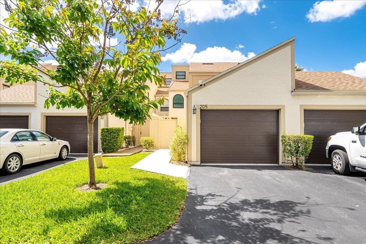 1102 SE Mitchell Avenue # 205, Port St. Lucie, FL 34952 — zdjęcie 4