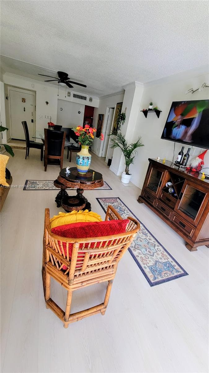 3101 N Country Club Dr # 101, Aventura, FL 33180 — zdjęcie 2