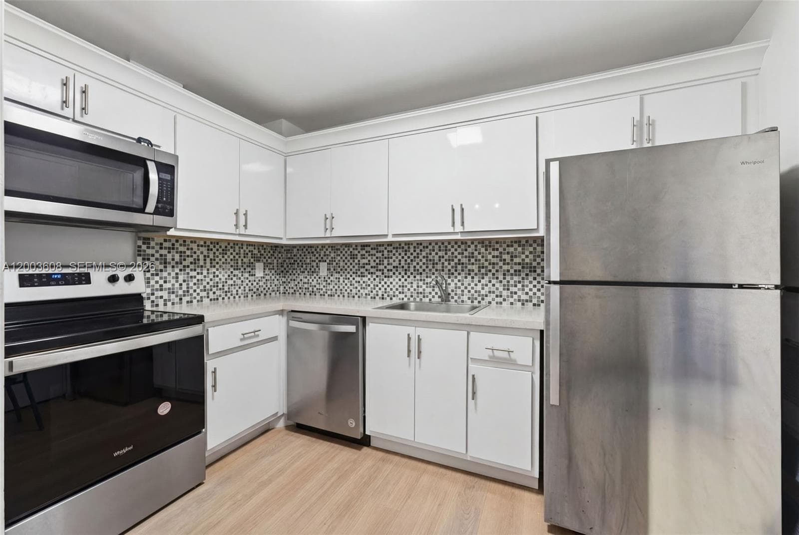 401 Golden Isles Dr # 303, Hallandale Beach, FL 33009 — zdjęcie 5