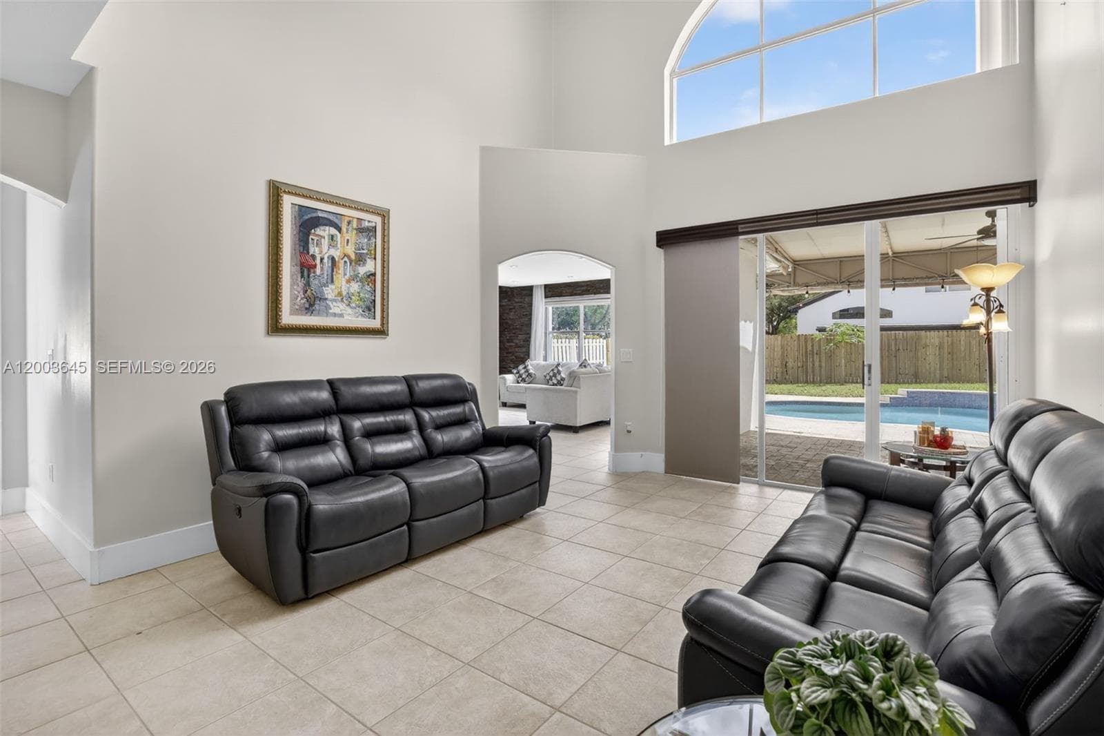 19010 NW 23rd Ct, Pembroke Pines, FL 33029 — zdjęcie 3