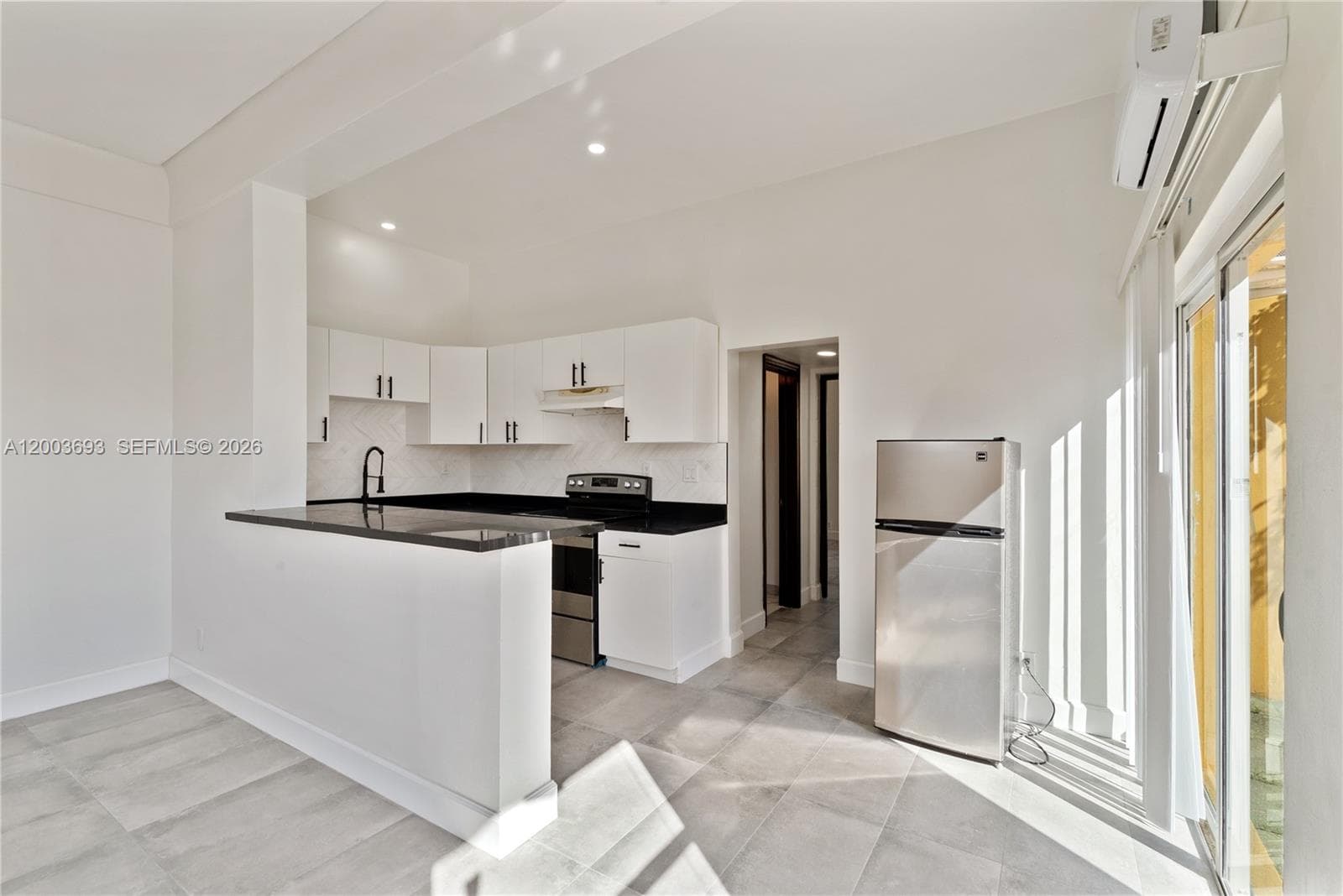 2204 Mckinley St, Hollywood, FL 33020 — zdjęcie 3
