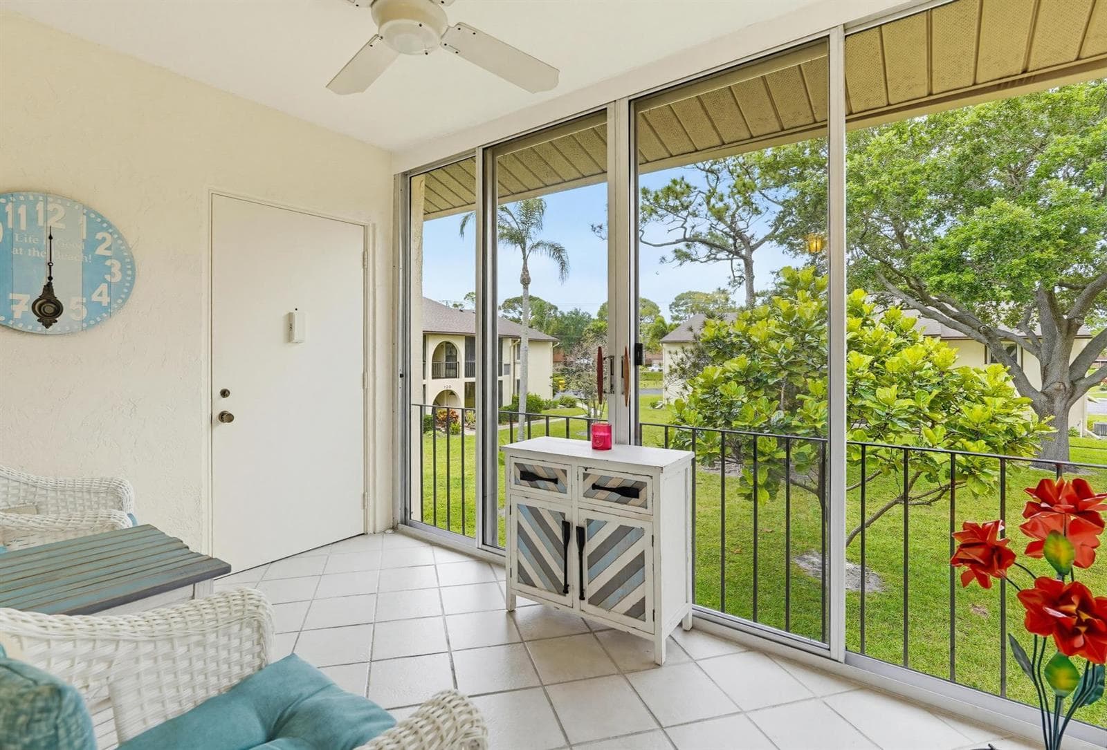 119 Lake Pine Circle # C-2, FL 33463 — zdjęcie 2