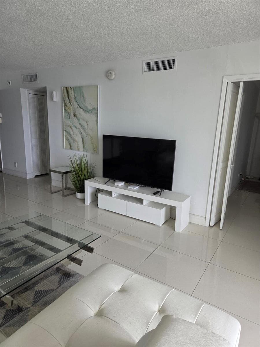 3091 N Course Drive # 208, Pompano Beach, FL 33069 — zdjęcie 4