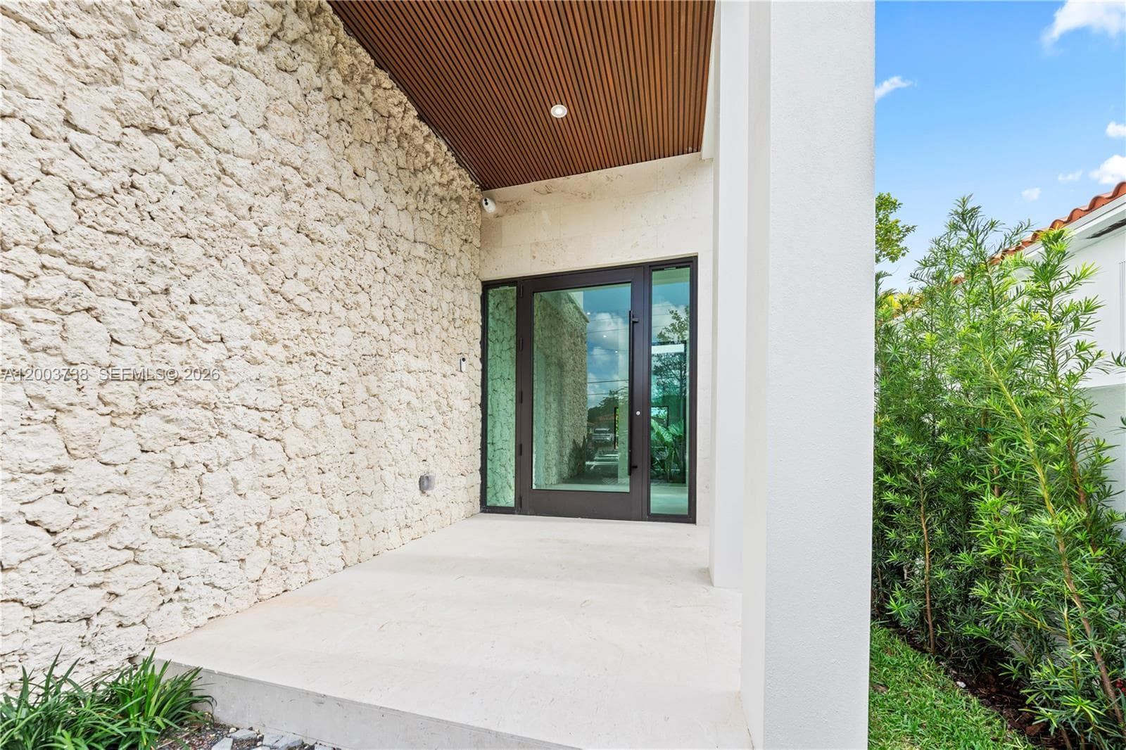 3320 SW 23rd St, Miami, FL 33145 — zdjęcie 5