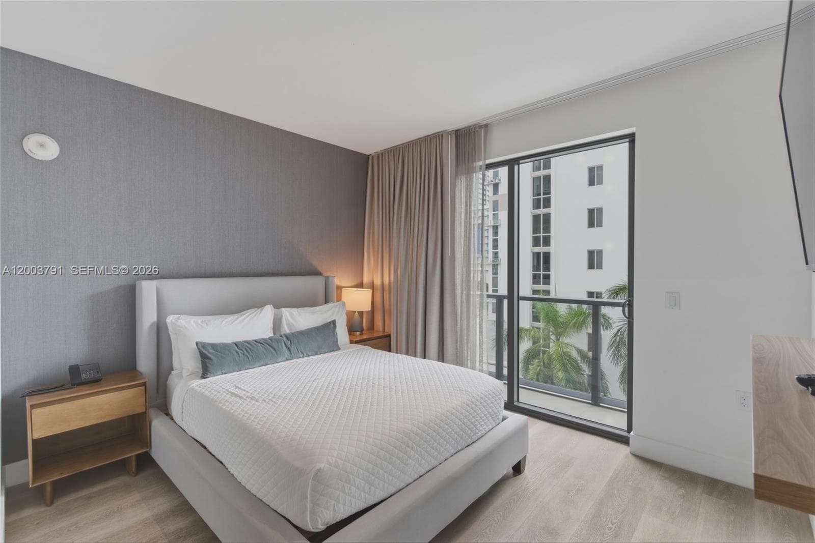 229 SW 9th St # 502, Miami, FL 33130 — zdjęcie 4