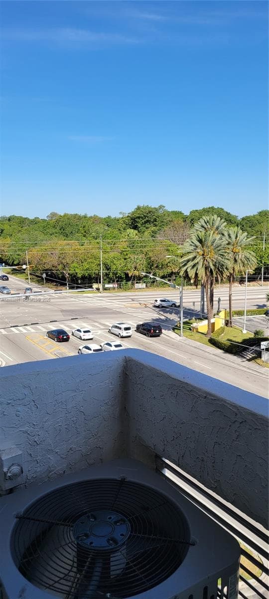 13499 Biscayne Blvd # 511, North Miami, FL 33181 — zdjęcie 4