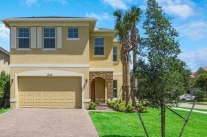 1300 NW Fiorenza Court, Port St. Lucie, FL 34986 — zdjęcie 2