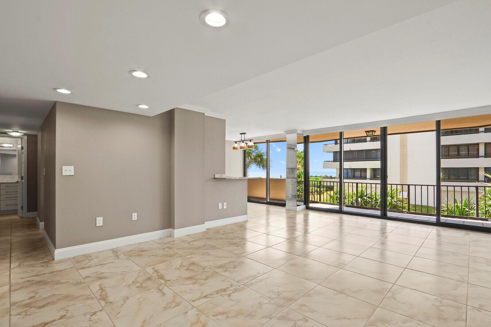4200 N Ocean # 1-203, Singer Island, FL 33404 — zdjęcie 4