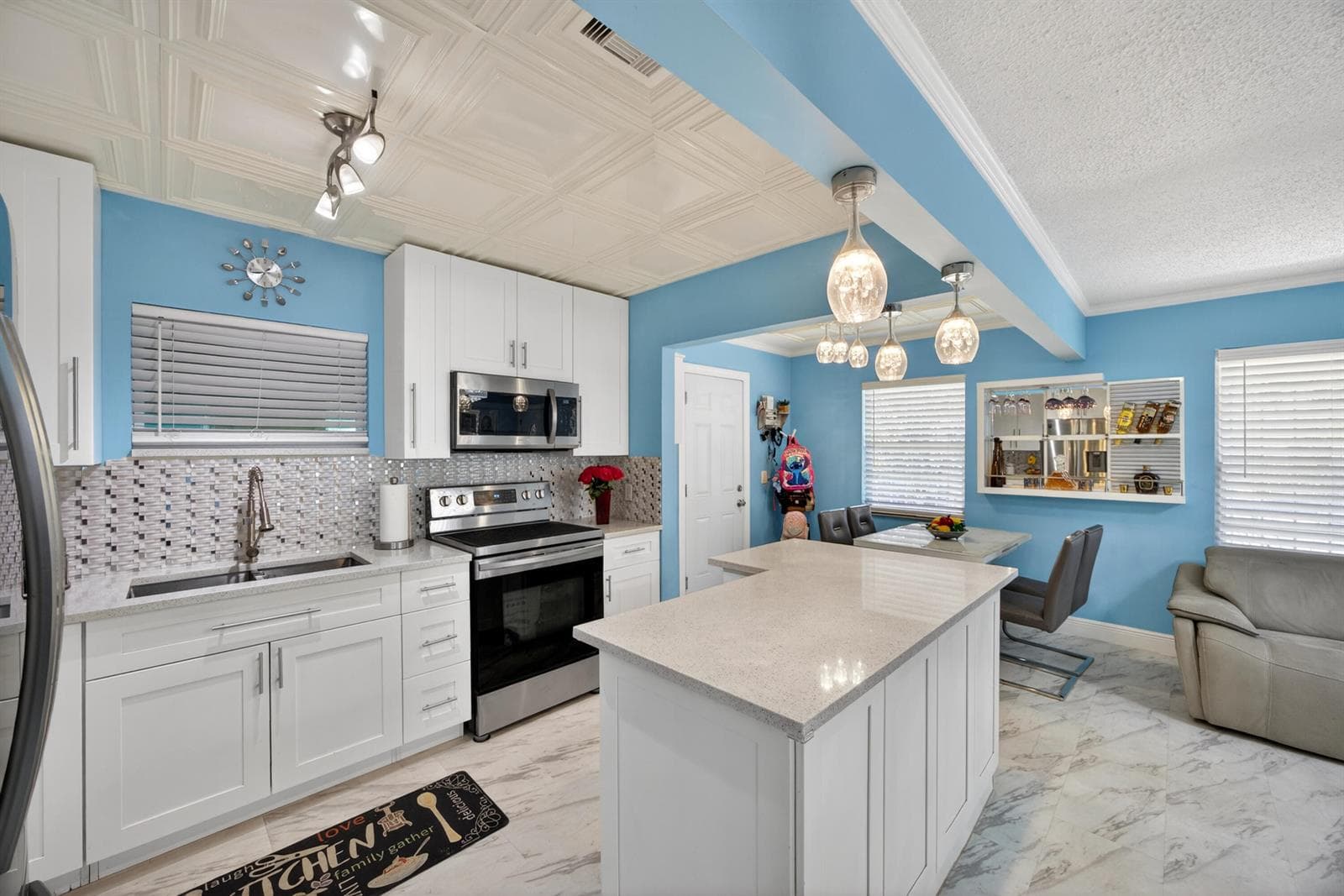 1020 Avon Road, West Palm Beach, FL 33401 — zdjęcie 4
