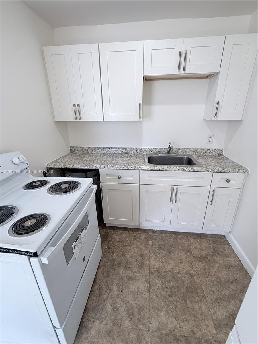 801 N H St # 1, Lake Worth, FL 33460