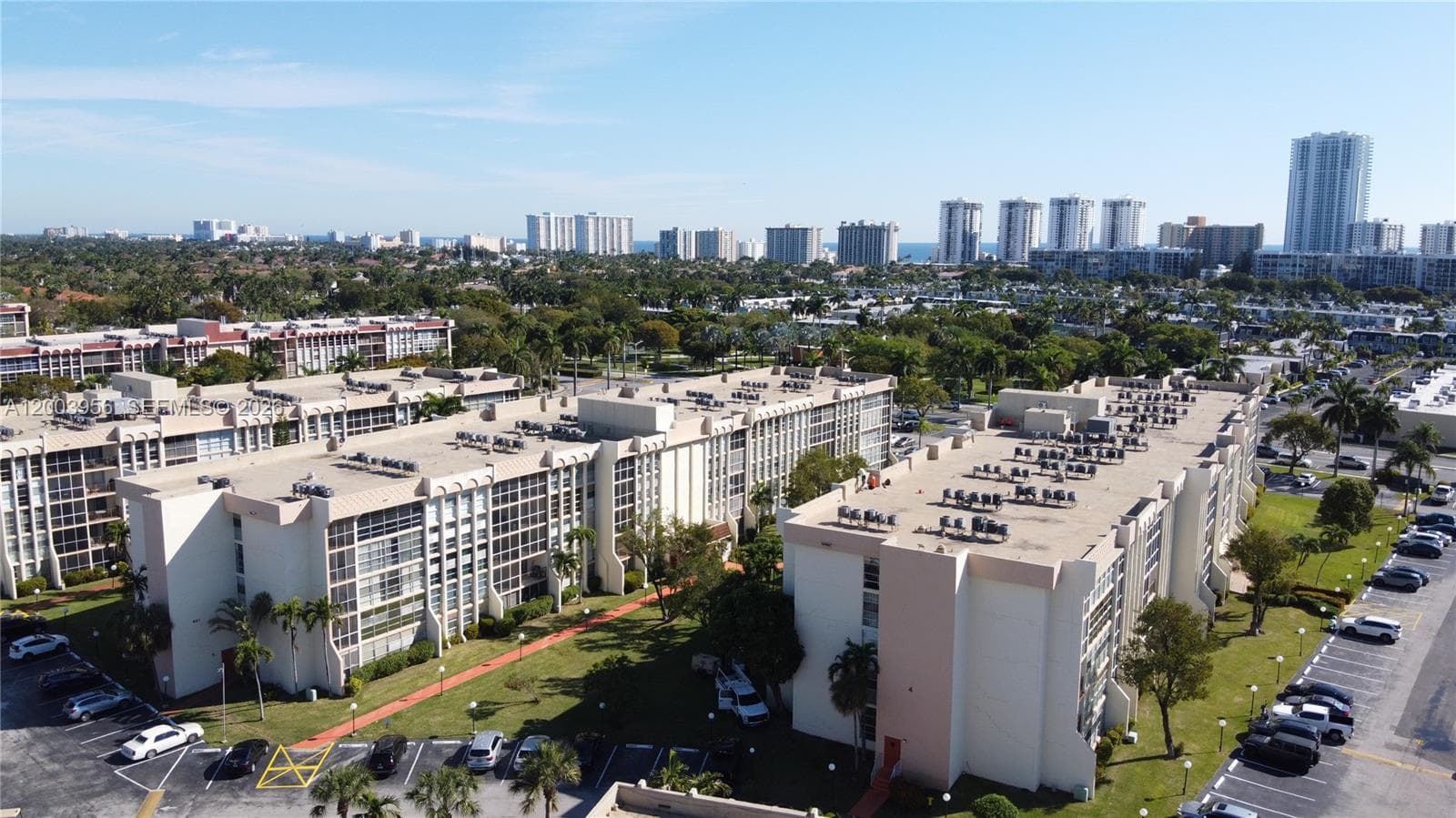 851 Three Islands Blvd # 411, Hallandale Beach, FL 33009