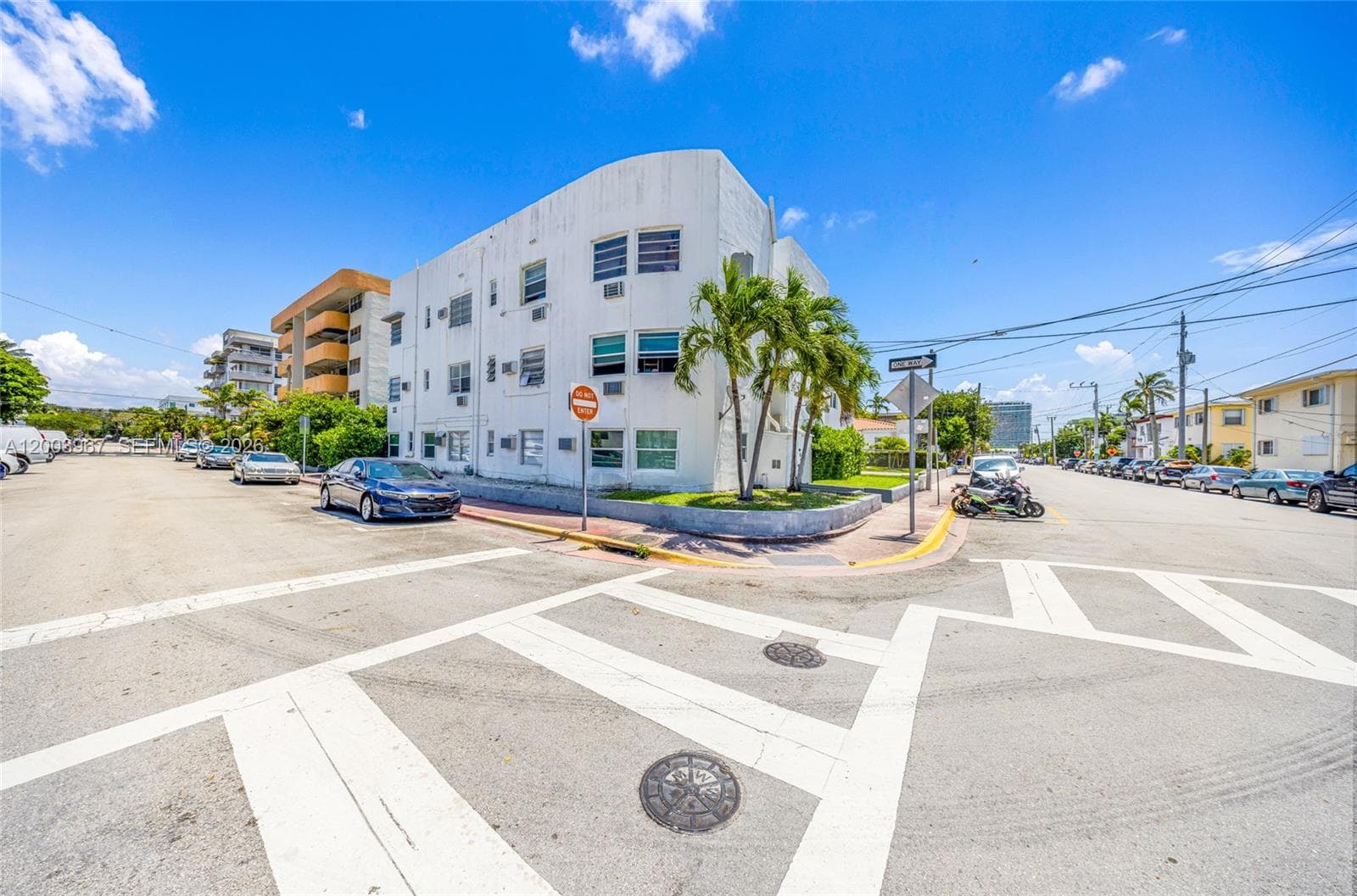 420 78th St, Miami Beach, FL 33141 — zdjęcie 3