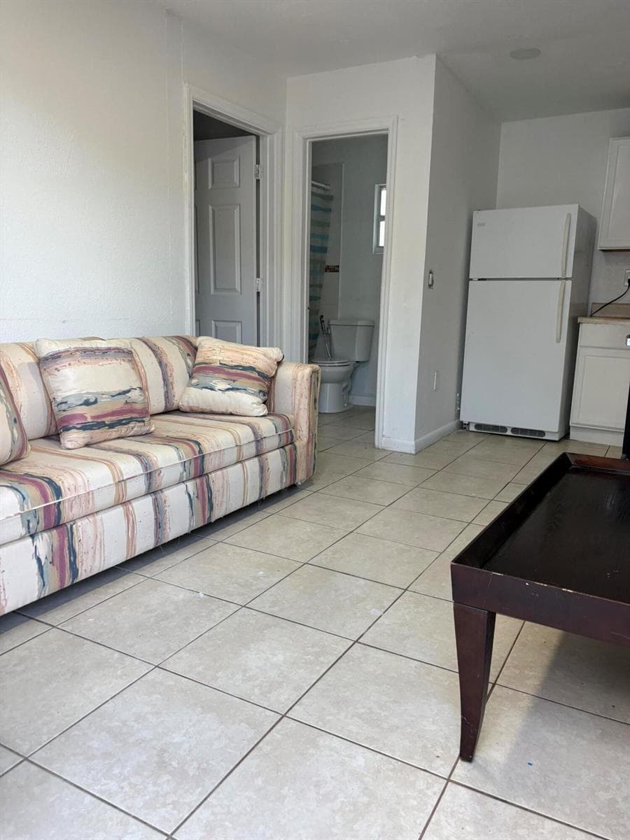 136 N 24th Avenue # Rear, Hollywood, FL 33020 — zdjęcie 2
