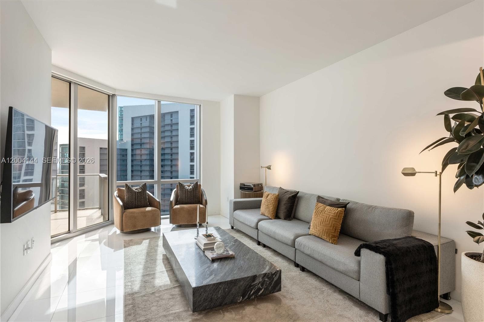 851 NE 1st Ave # 4405, Miami, FL 33132