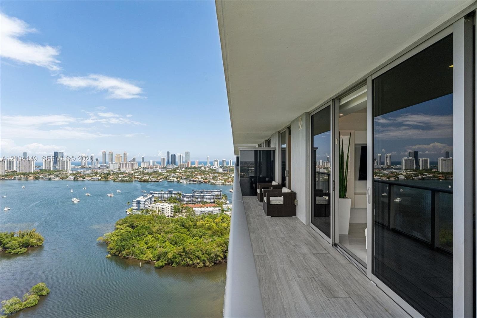 16385 Biscayne Blvd # 3001, North Miami Beach, FL 33160