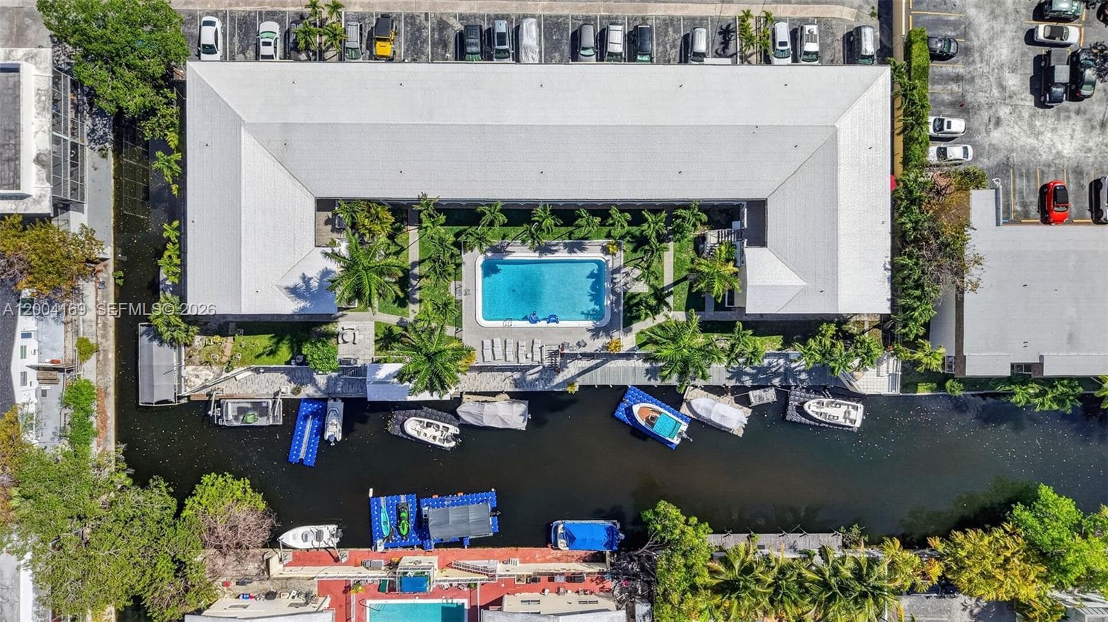 1820 Venice Park Dr # 102, North Miami, FL 33181 — zdjęcie 4