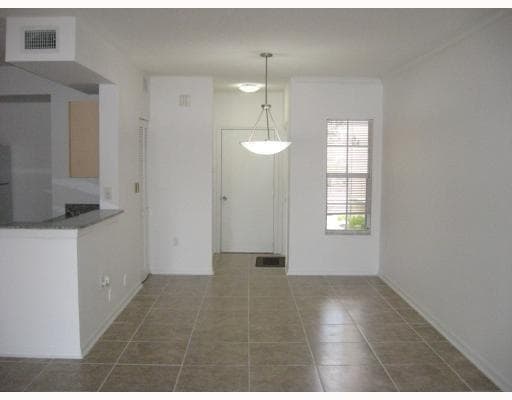 2421 Centergate Drive # 104, Miramar, FL 33025 — zdjęcie 5