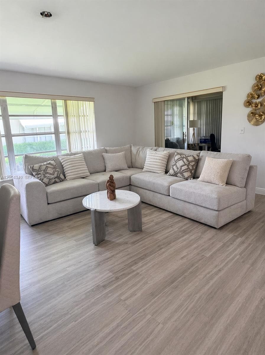 200 High Point Ct E # D, Delray Beach, FL 33445 — zdjęcie 4