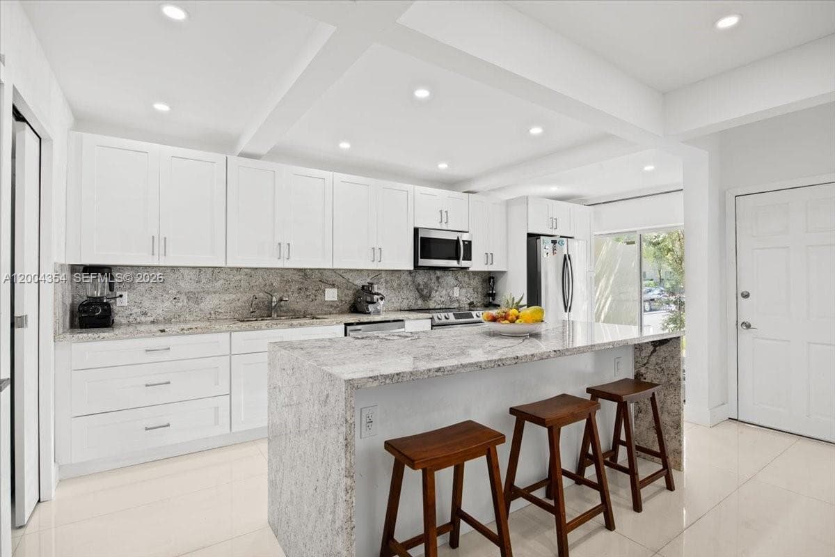 19220 NE 25th Ave # 274B, Miami, FL 33180 — zdjęcie 3