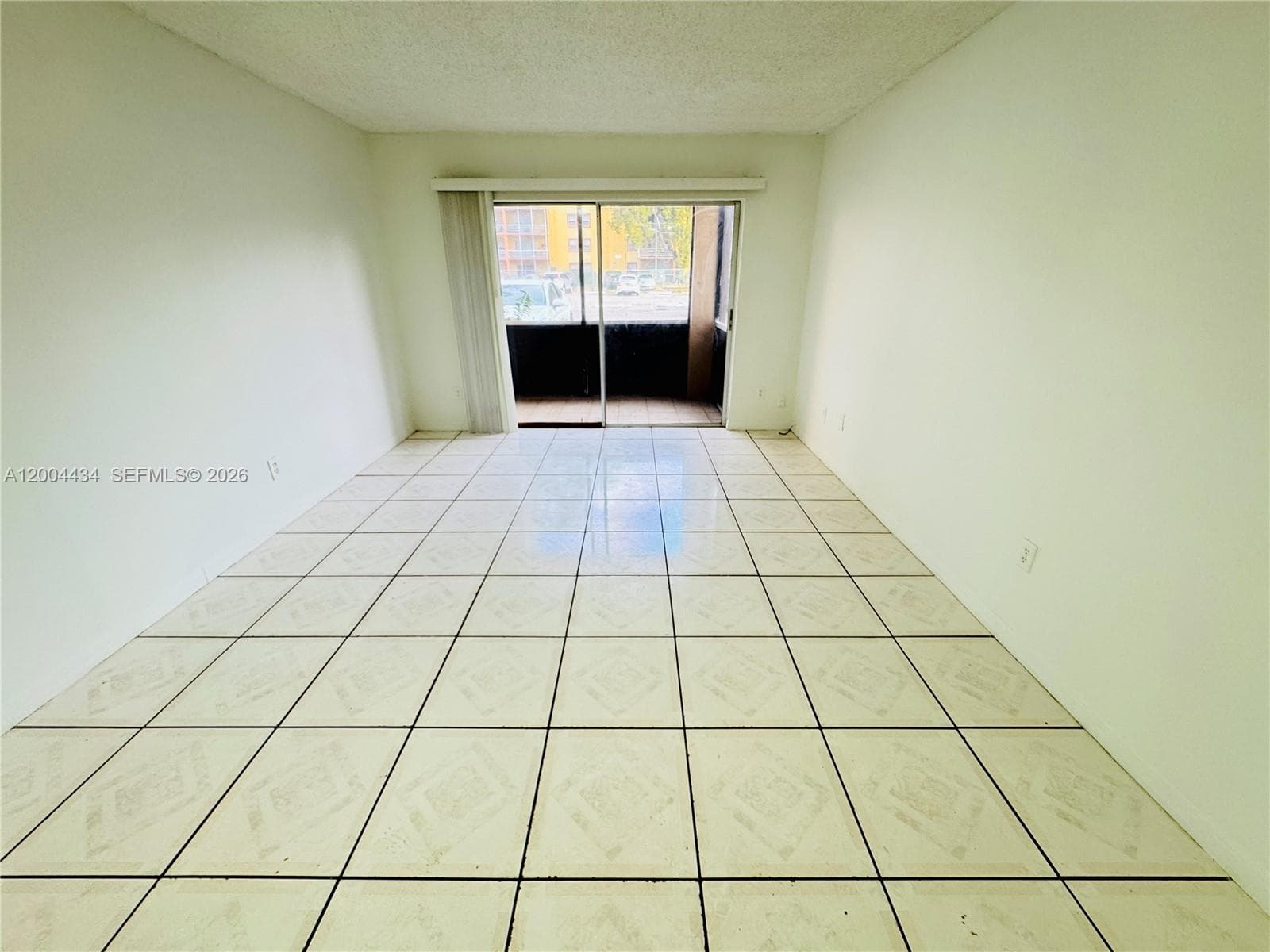 2800 NW 56th Ave # D102, Lauderhill, FL 33313 — zdjęcie 2