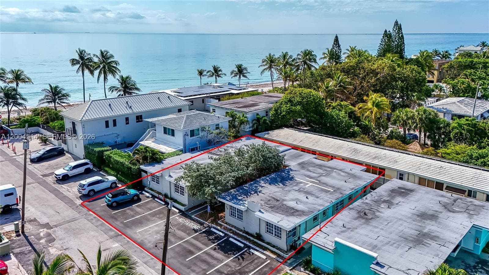 318 Walnut St, Hollywood, FL 33019