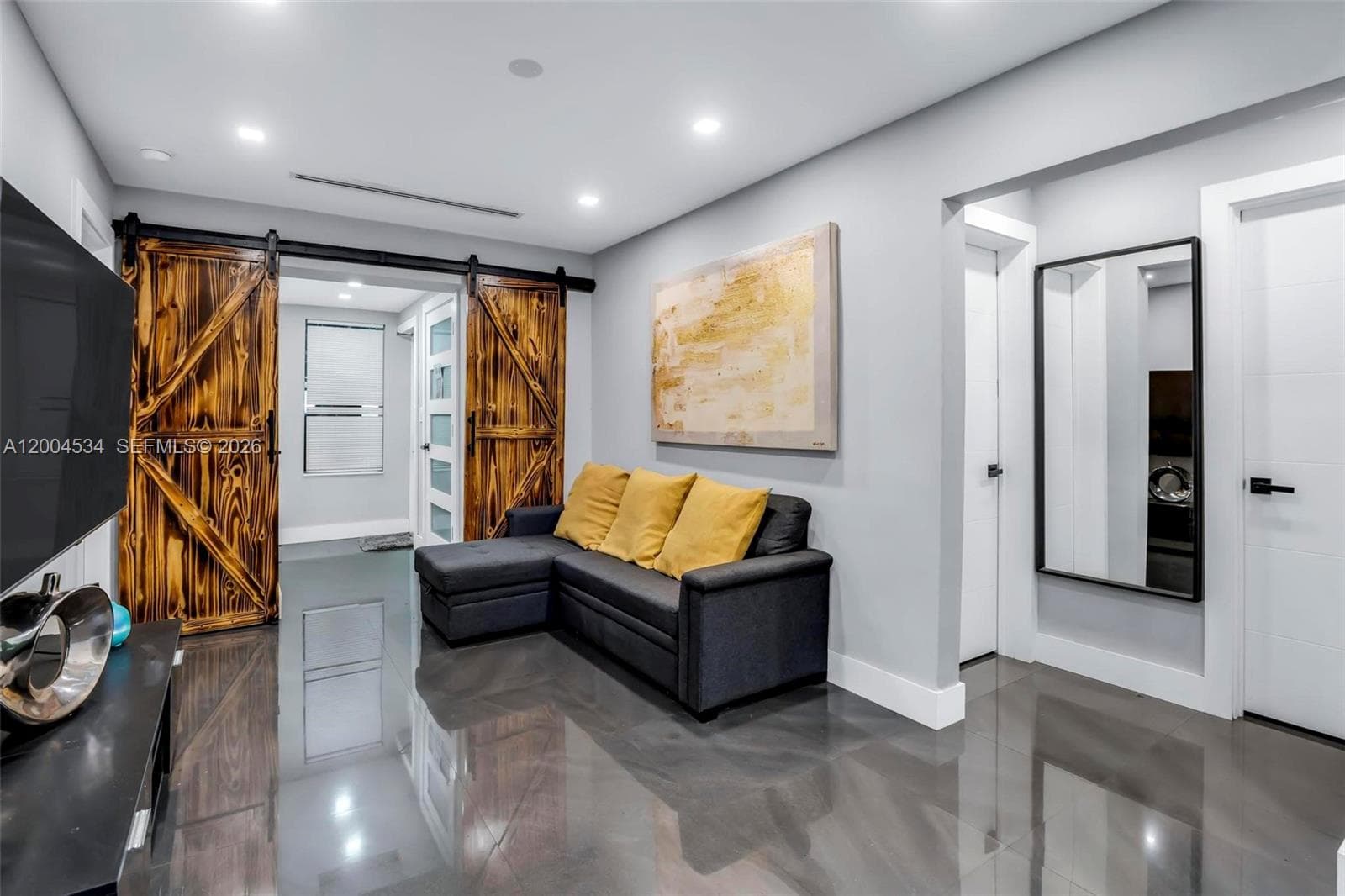 1741 NW 44th St, Miami, FL 33142 — zdjęcie 3