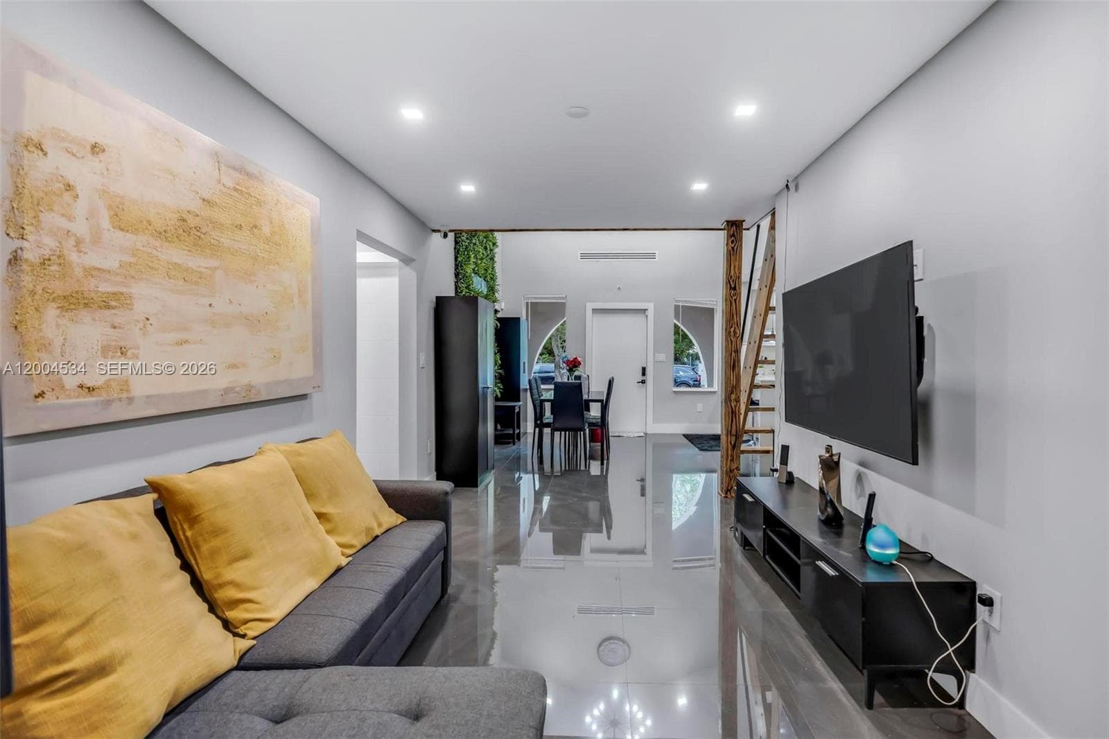 1741 NW 44th St, Miami, FL 33142 — zdjęcie 5