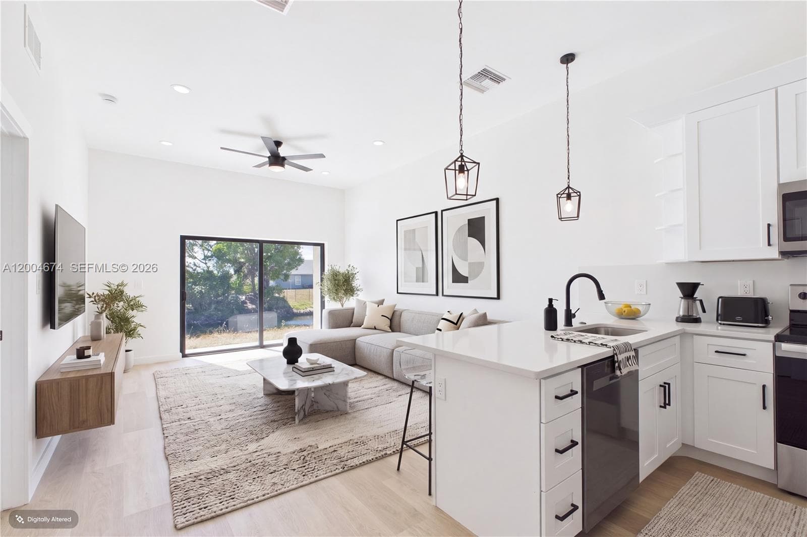 542/544 SE 6TH TER, Other City - In The State Of Florida, FL 33990 — zdjęcie 5