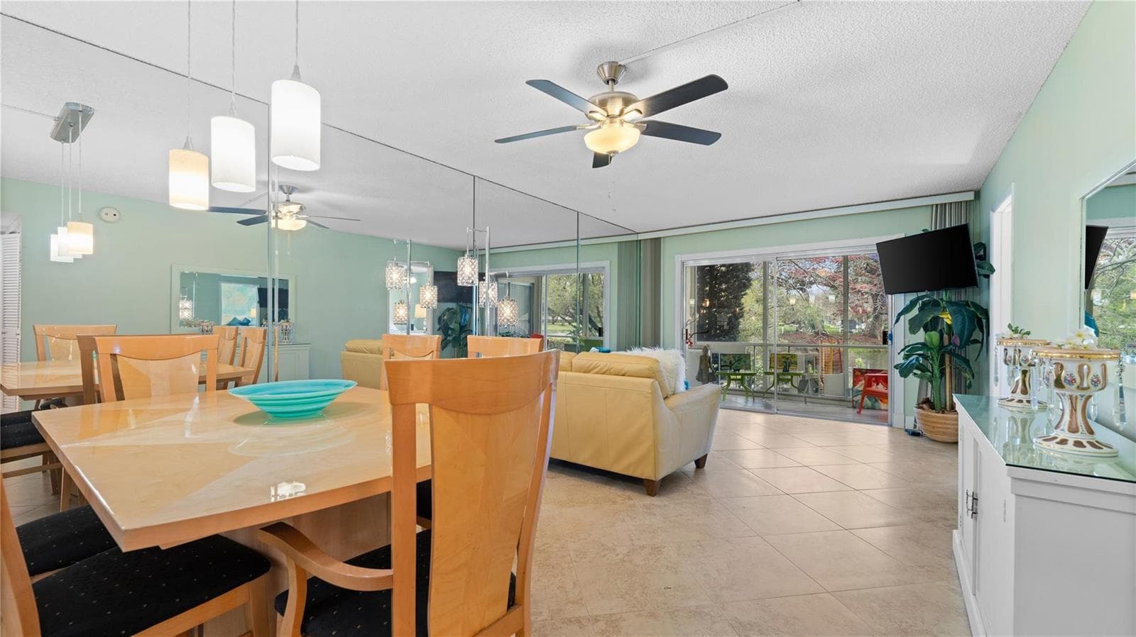 2710 NASSAU Bend # B1, Coconut Creek, FL 33066 — zdjęcie 4