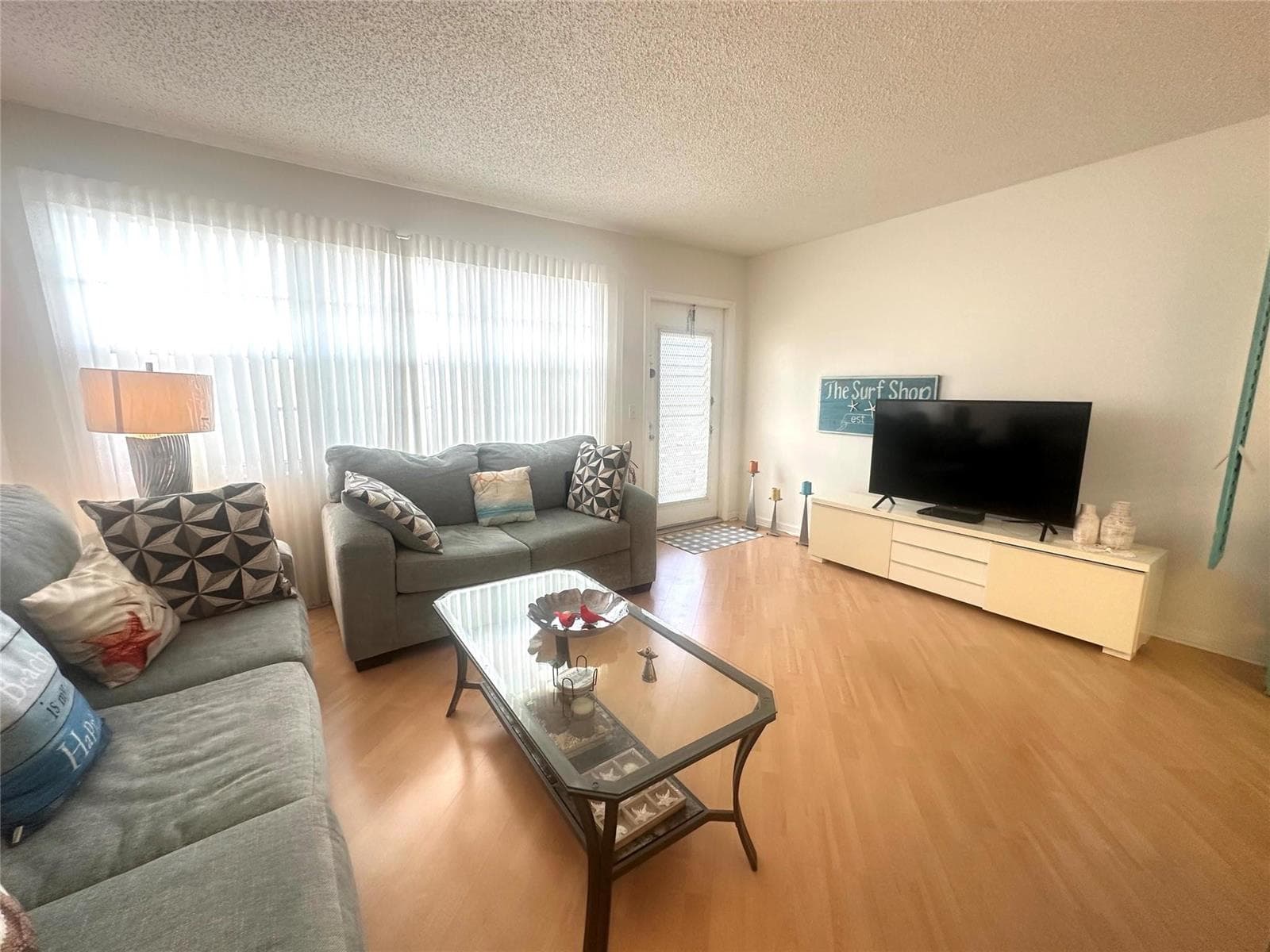 2004 Harwood C # 2004, Deerfield Beach, FL 33442 — zdjęcie 2