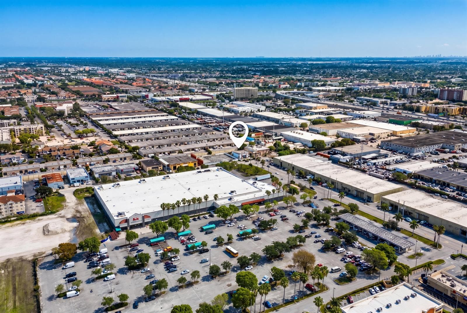 8015 NW 98th Street, Hialeah Gardens, FL 33016 — zdjęcie 3