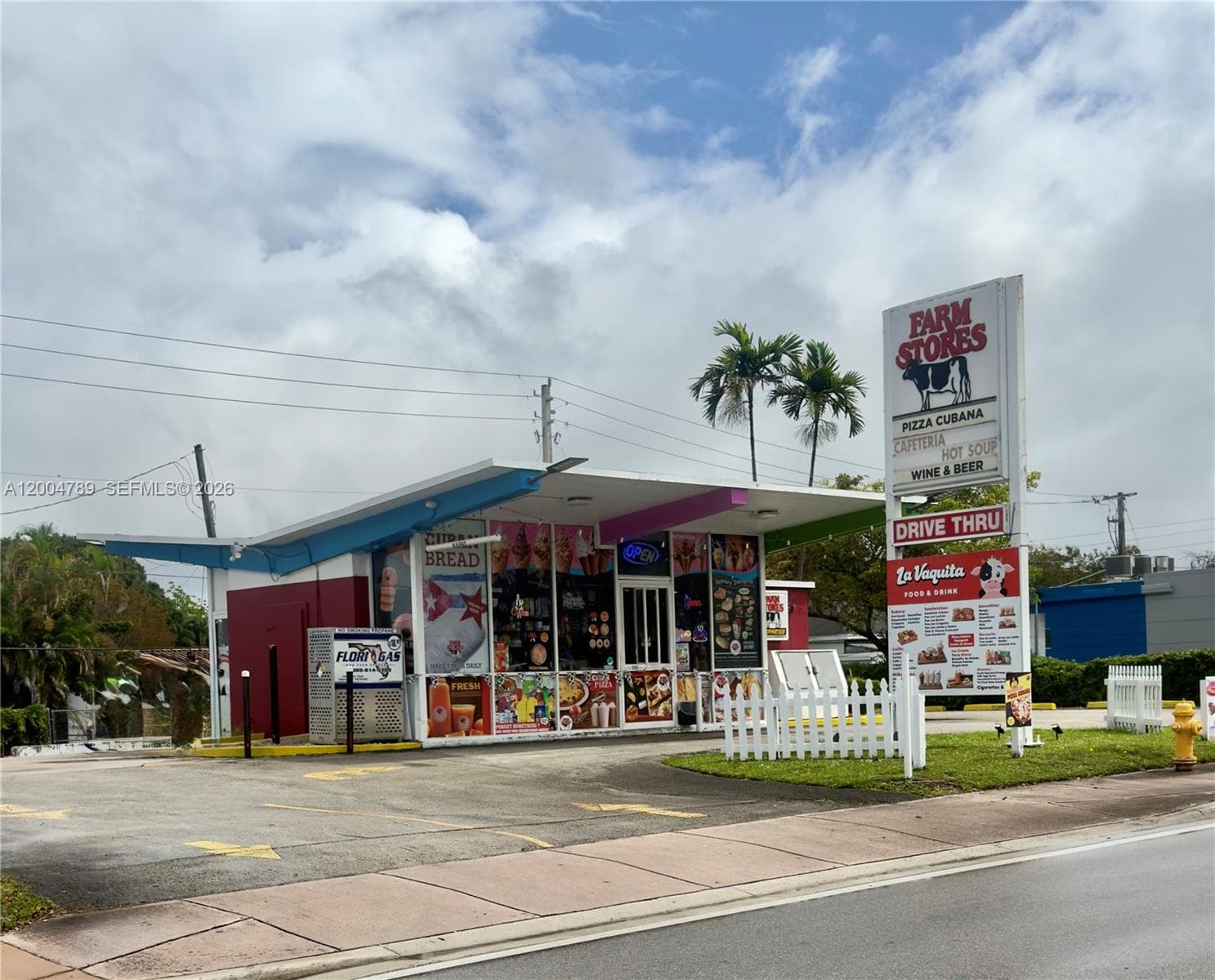 FARM STORE CORAL GABLES, Miami FL 33134 — zdjęcie 2