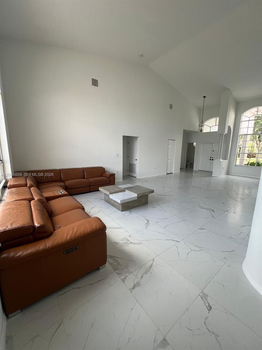 13840 NW 20th St, Pembroke Pines, FL 33028 — zdjęcie 3