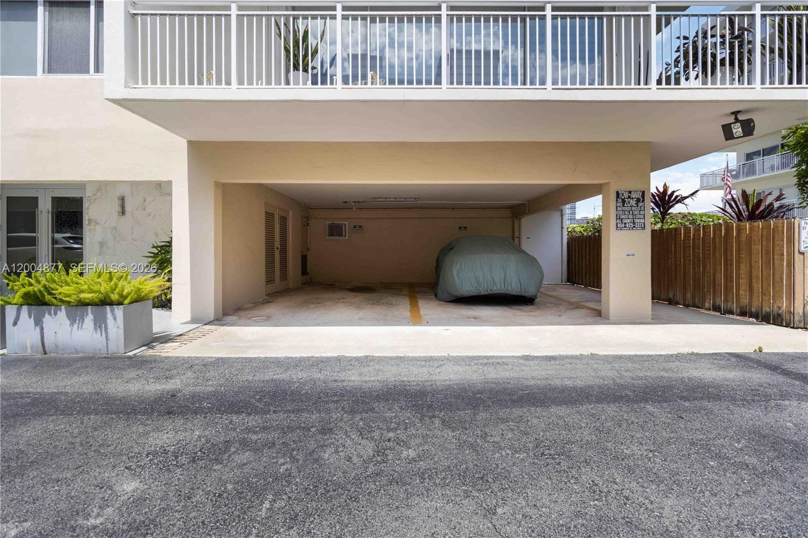 126 Golden Isles Dr # 32A, Hallandale Beach, FL 33009 — zdjęcie 2