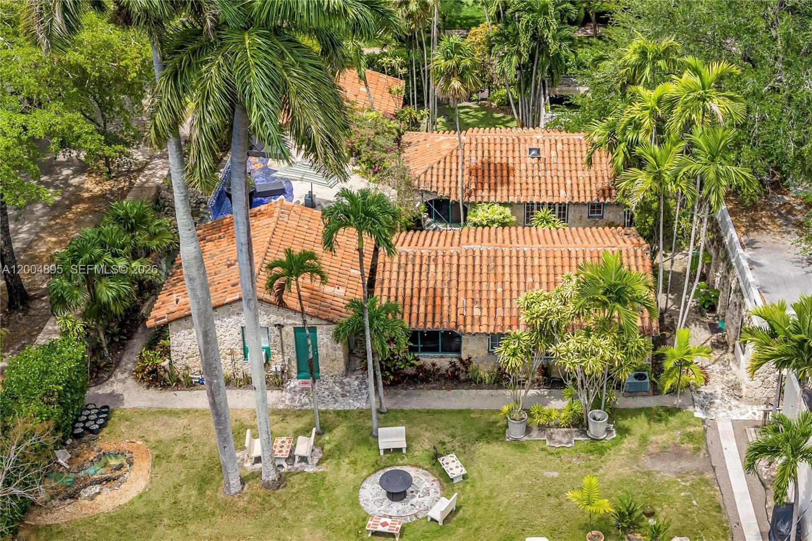 1301 Milan Ave, Coral Gables, FL 33134 — zdjęcie 2