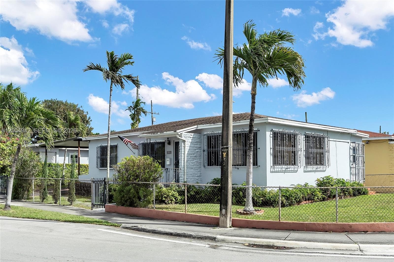3694 NW 20th St, Miami, FL 33142 — zdjęcie 3