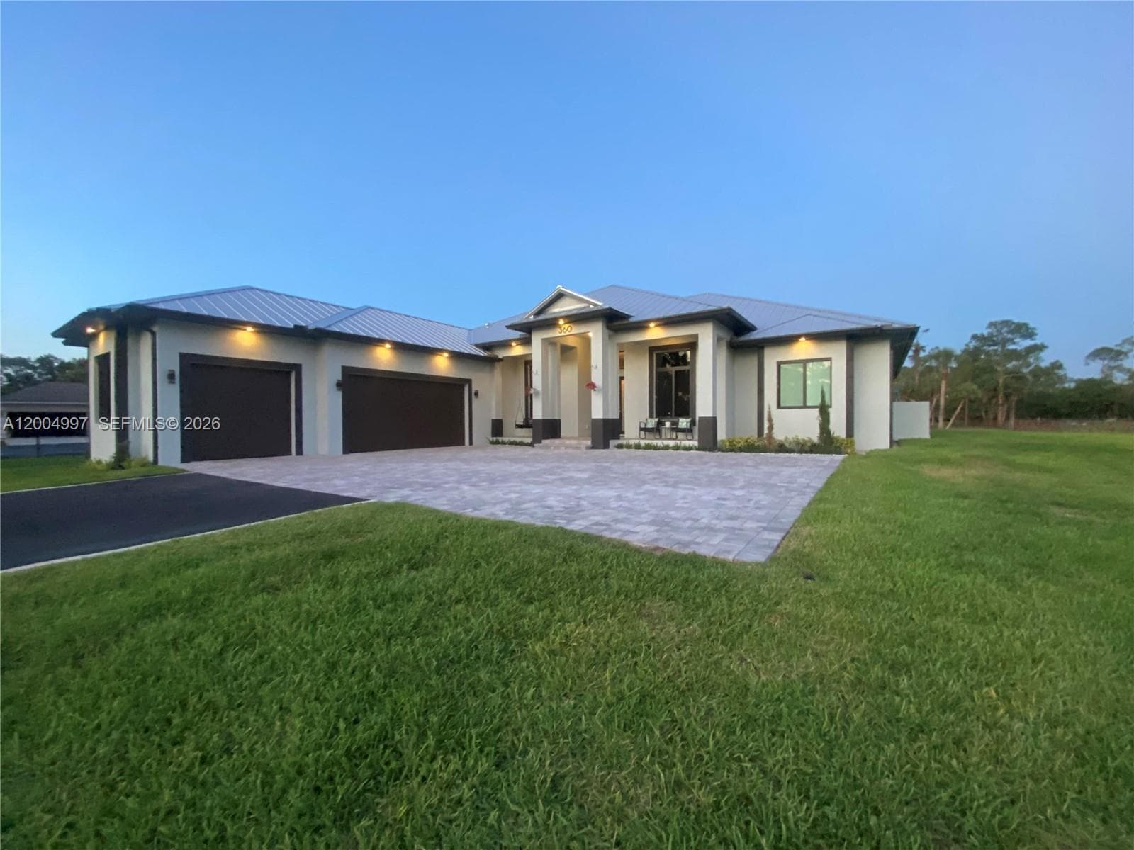 360 13th St SW, Naples, FL 34117 — zdjęcie 4