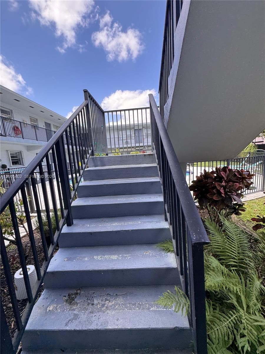 3510 Harrison St # 12, Hollywood, FL 33021 — zdjęcie 4