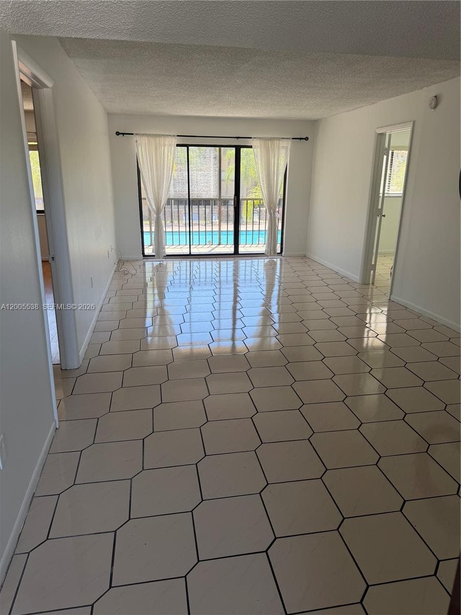 8415 SW 107th Ave # 208W, Miami, FL 33173 — zdjęcie 4