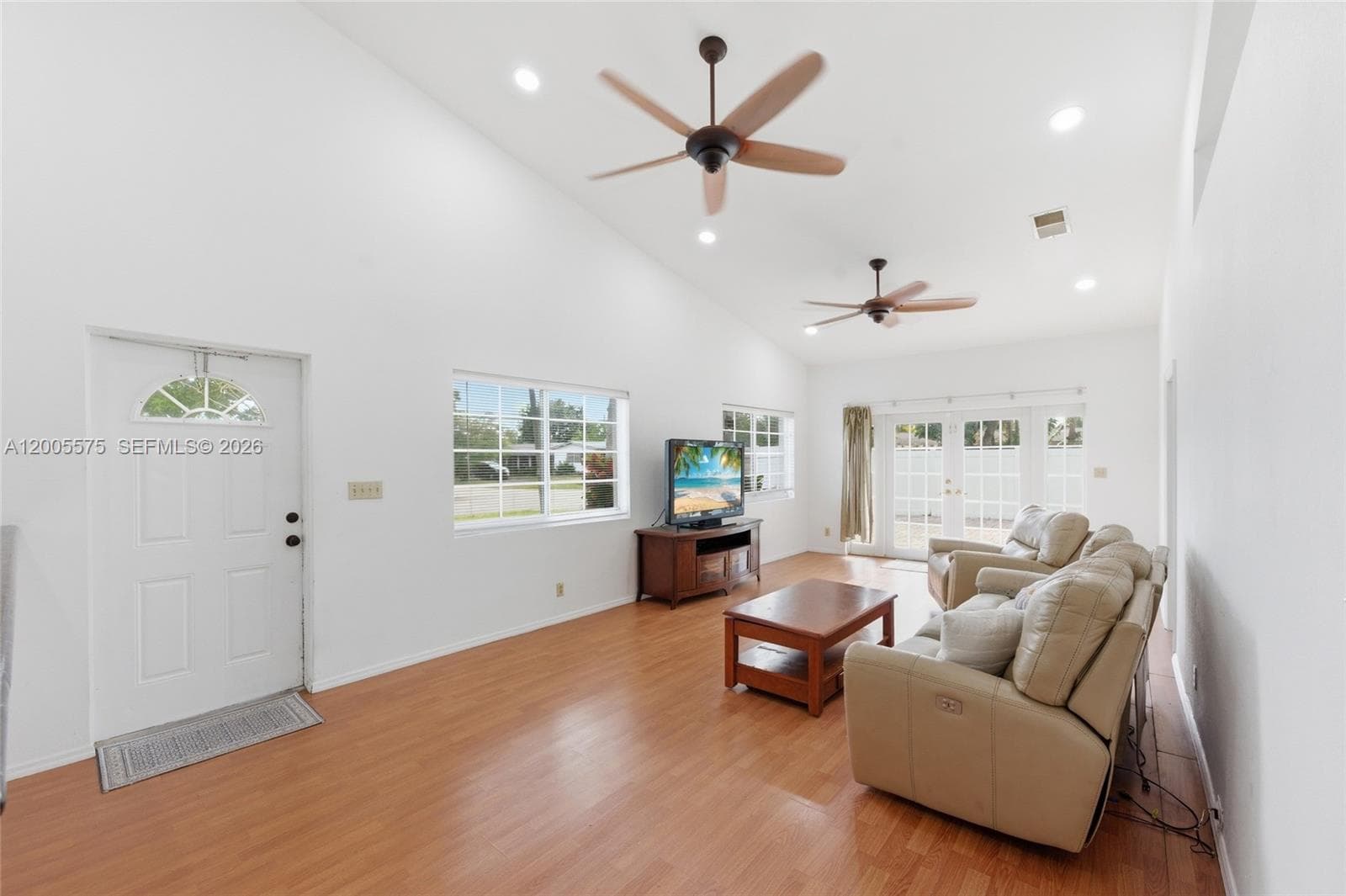 4361 NE 13th Ter, Oakland Park, FL 33334 — zdjęcie 4