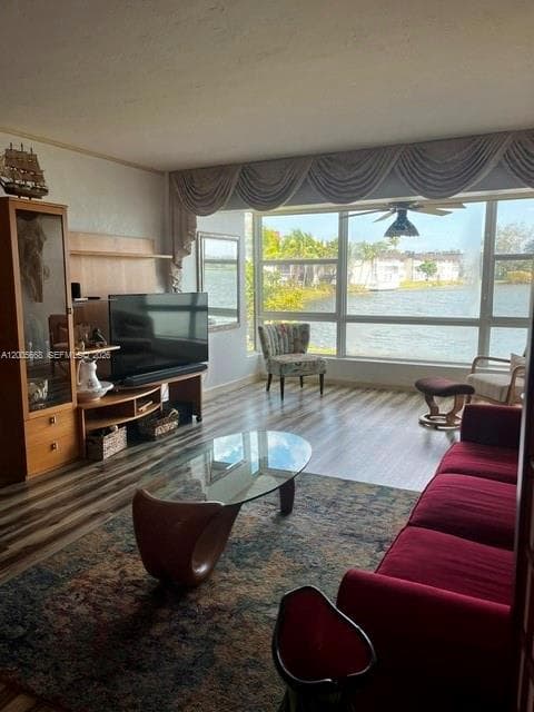 18901 NE 14th Ave # 101, Miami, FL 33179 — zdjęcie 3