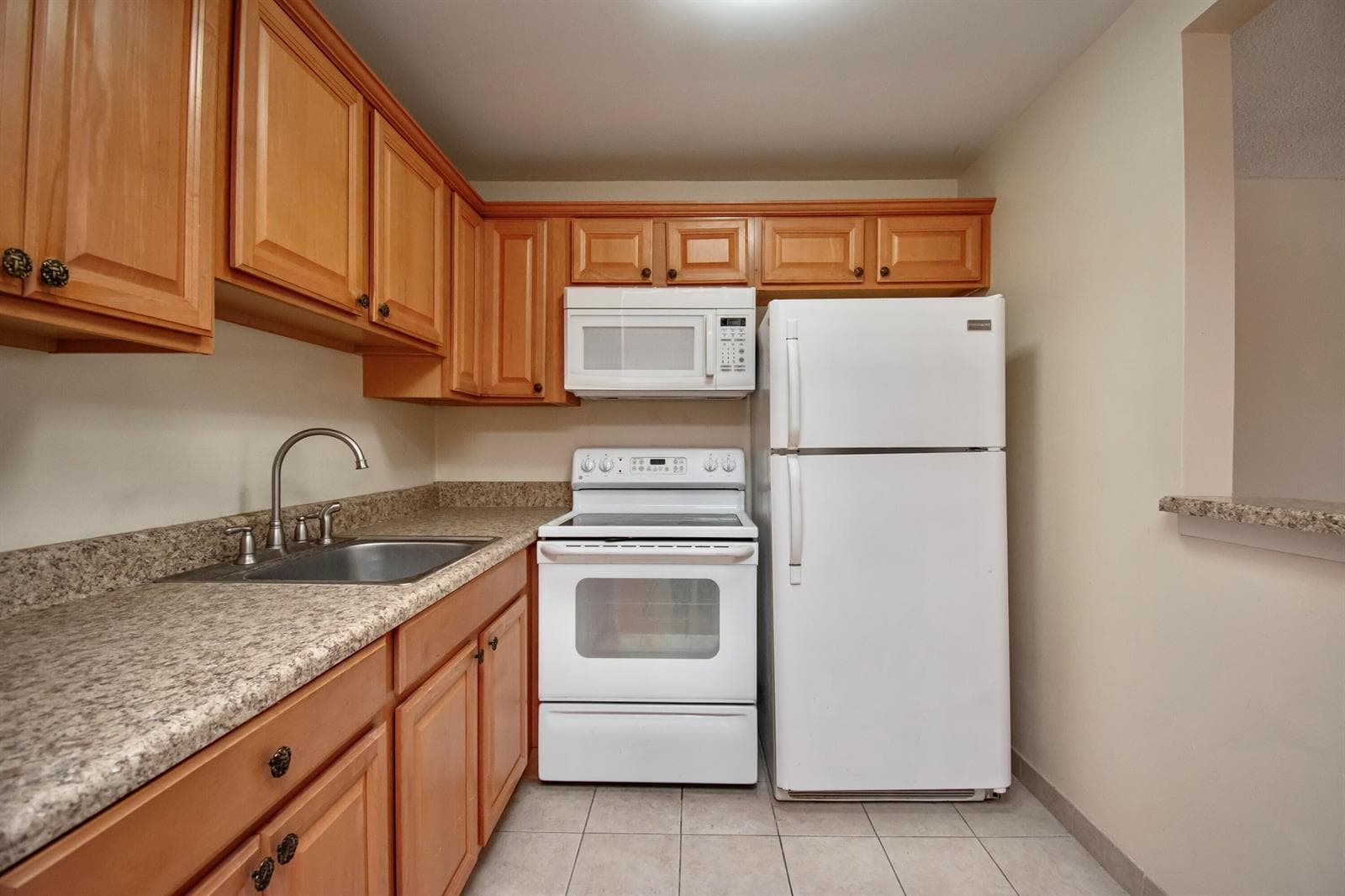 197 Andover H, West Palm Beach, FL 33417 — zdjęcie 2