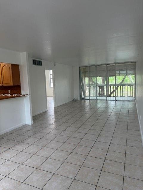 7031 Environ Blvd # 221, Lauderhill, FL 33319