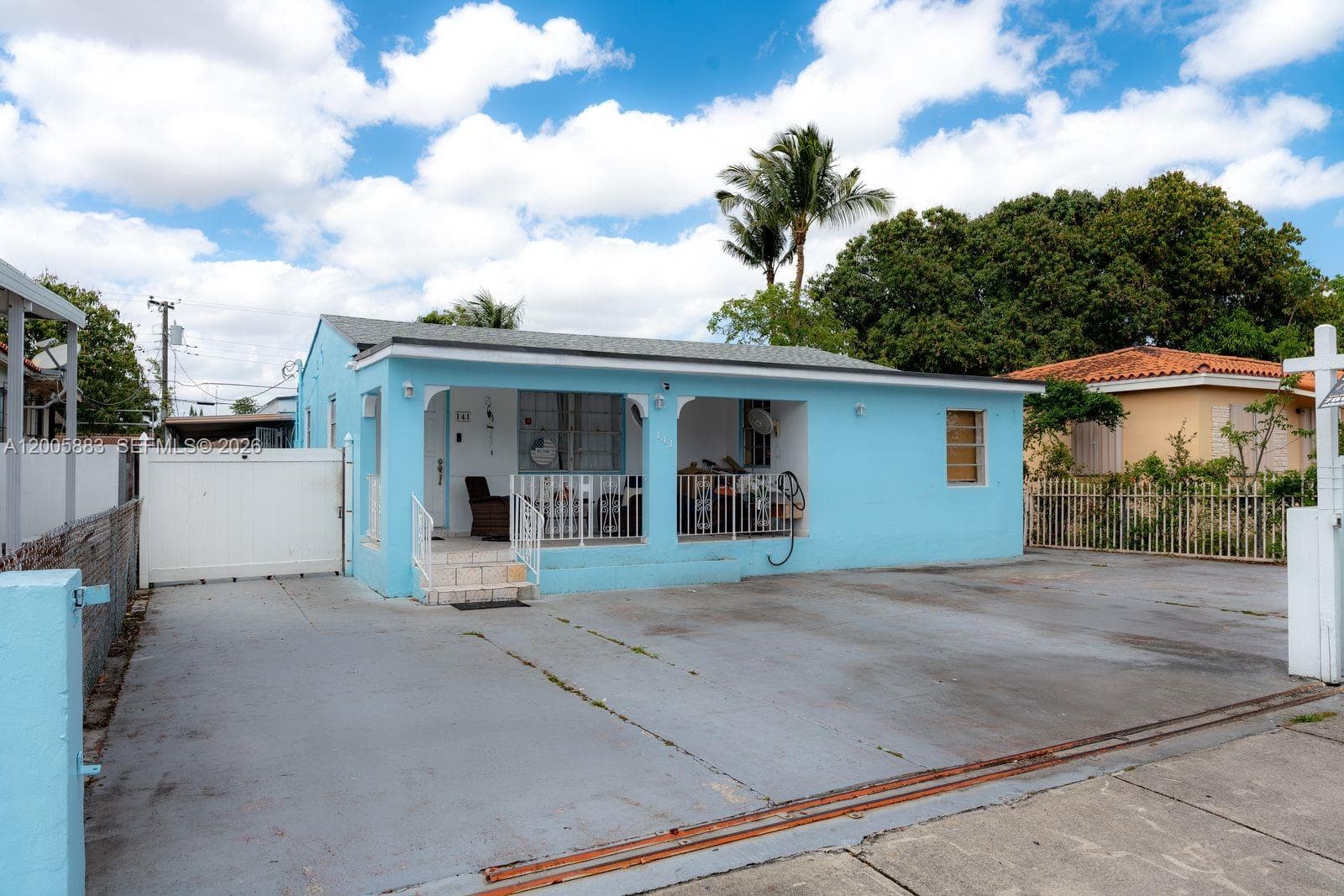 141 E 16th St, Hialeah, FL 33010