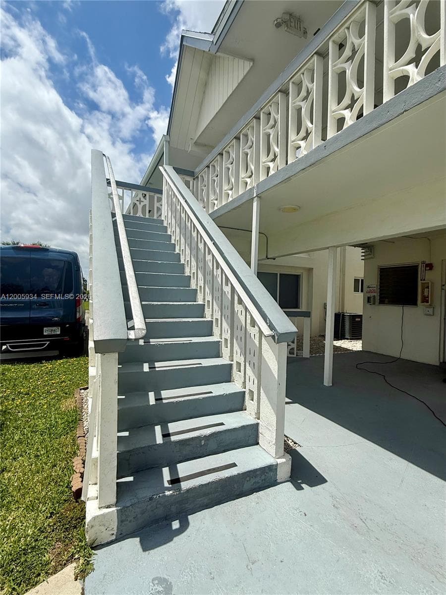 11 NE 204th St # 23, Miami Gardens, FL 33179 — zdjęcie 3
